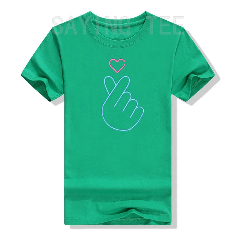 Camisa K-Pop, camiseta de regalo de música Pop coreana con corazón de mano y latido del corazón, camiseta gráfica KPop para fanáticos de la moda, camisetas de manga corta