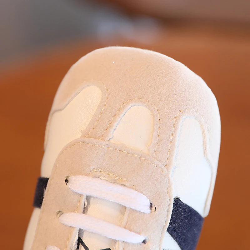 0-18 Months Newborn Baby Classic Sneakers Letters Splicing Baby Casual Shoe Anti-slip Hundred Walking Baby Boys Girls Baby Shoes