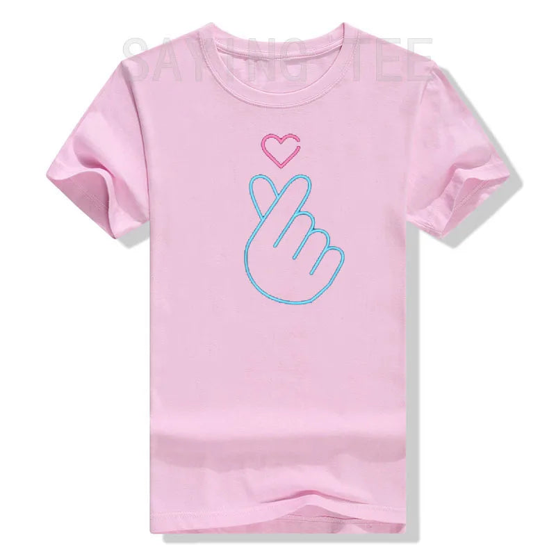 Camisa K-Pop, camiseta de regalo de música Pop coreana con corazón de mano y latido del corazón, camiseta gráfica KPop para fanáticos de la moda, camisetas de manga corta