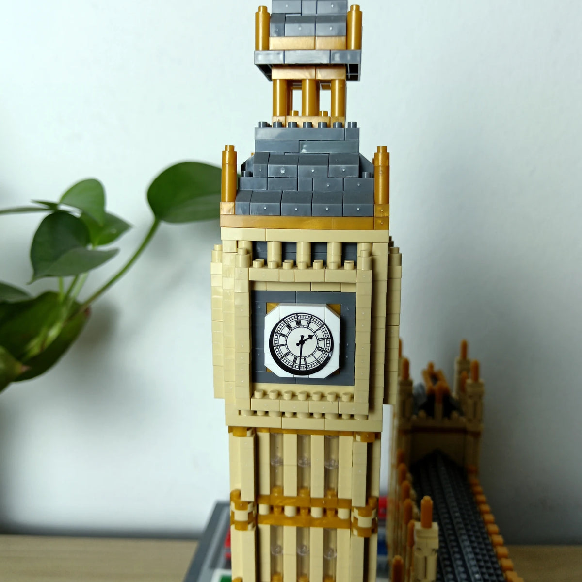 3D Desk Decor Big Ben Model Micro Building Blocks–Collectible Architecture Puzzle,Educational Toy,Unique Holiday Birthday Gifts