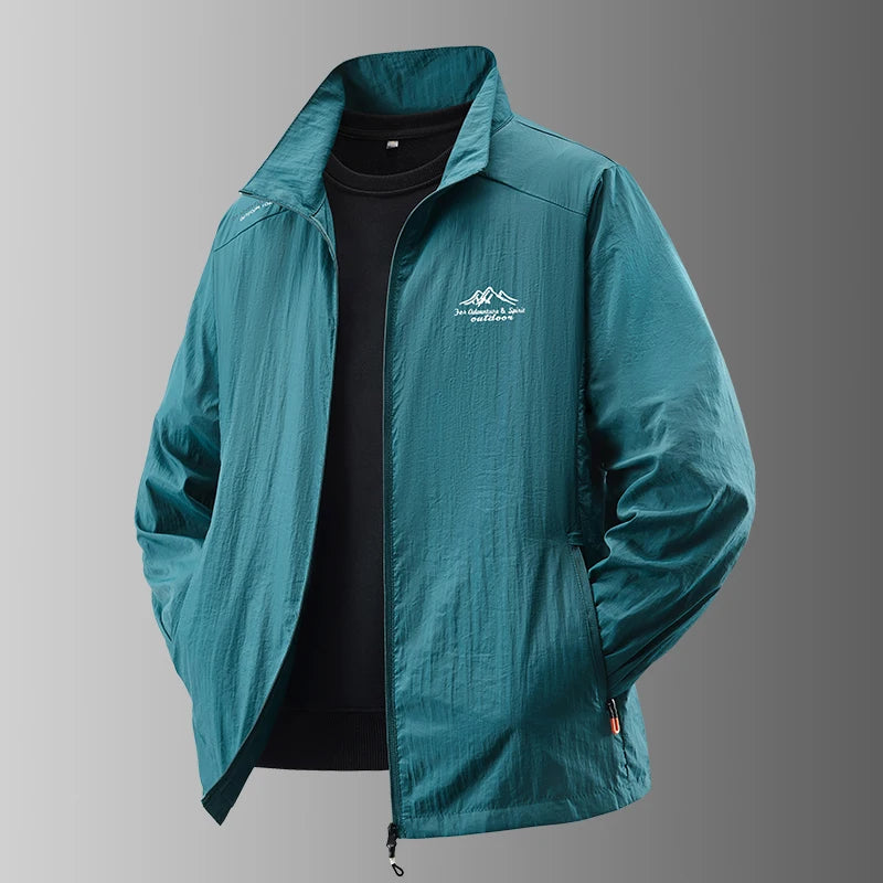 2025 Chaqueta de protección solar de verano para hombre, ultraligera, fina, agradable a la piel, transpirable, a prueba de rayos UV, abrigo protector solar de seda helada para pesca