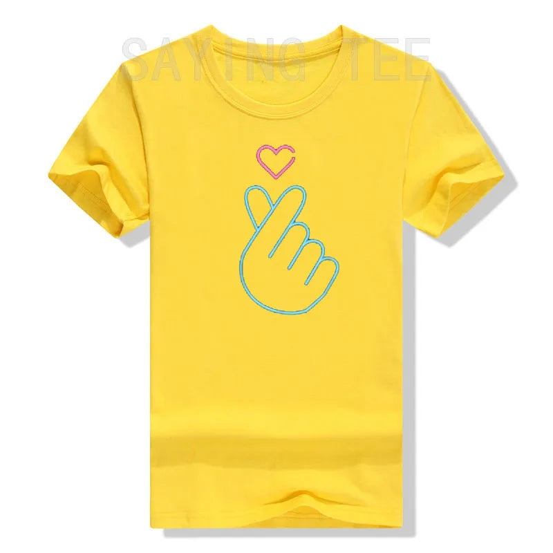 Camisa K-Pop, camiseta de regalo de música Pop coreana con corazón de mano y latido del corazón, camiseta gráfica KPop para fanáticos de la moda, camisetas de manga corta
