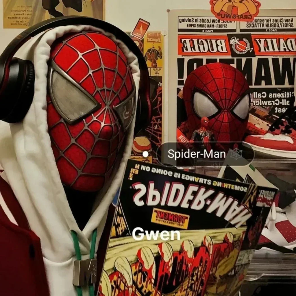 Spider-Man-Inspired Moving-Eye Cosplay Mask