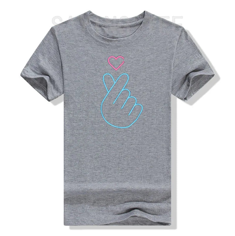 Camisa K-Pop, camiseta de regalo de música Pop coreana con corazón de mano y latido del corazón, camiseta gráfica KPop para fanáticos de la moda, camisetas de manga corta