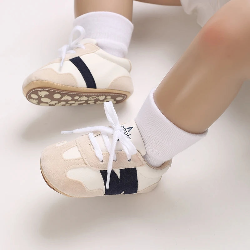 0-18 Months Newborn Baby Classic Sneakers Letters Splicing Baby Casual Shoe Anti-slip Hundred Walking Baby Boys Girls Baby Shoes